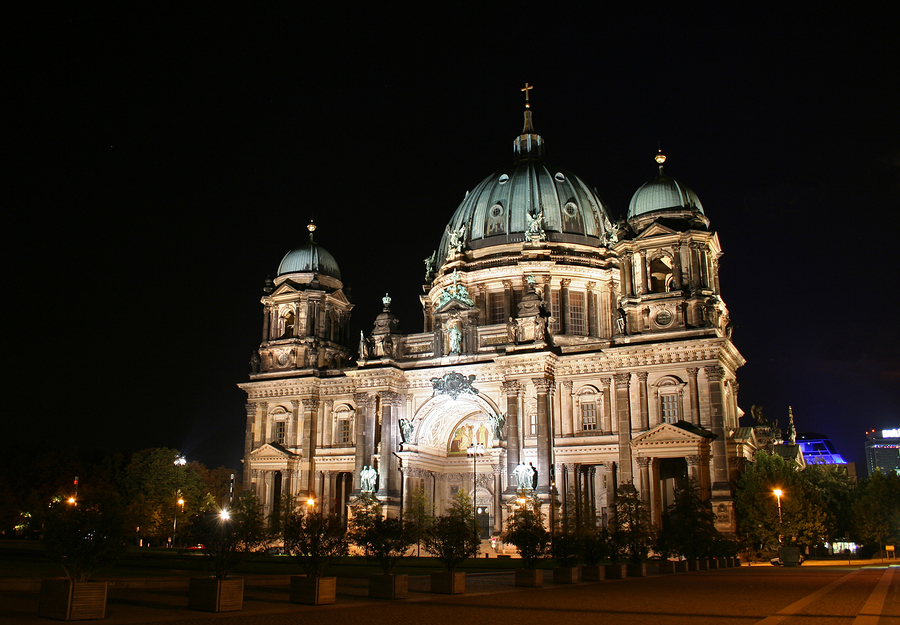 the berliner dome in germany by night